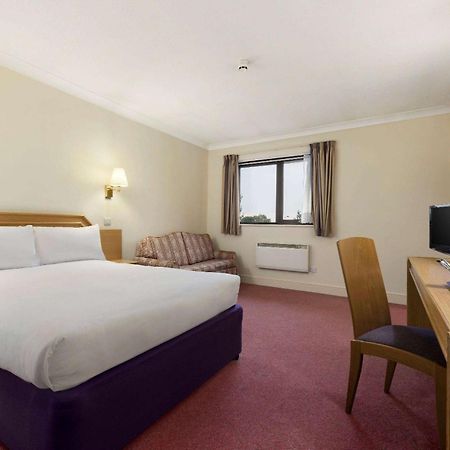 Days Inn Стаффорд Екстер'єр фото