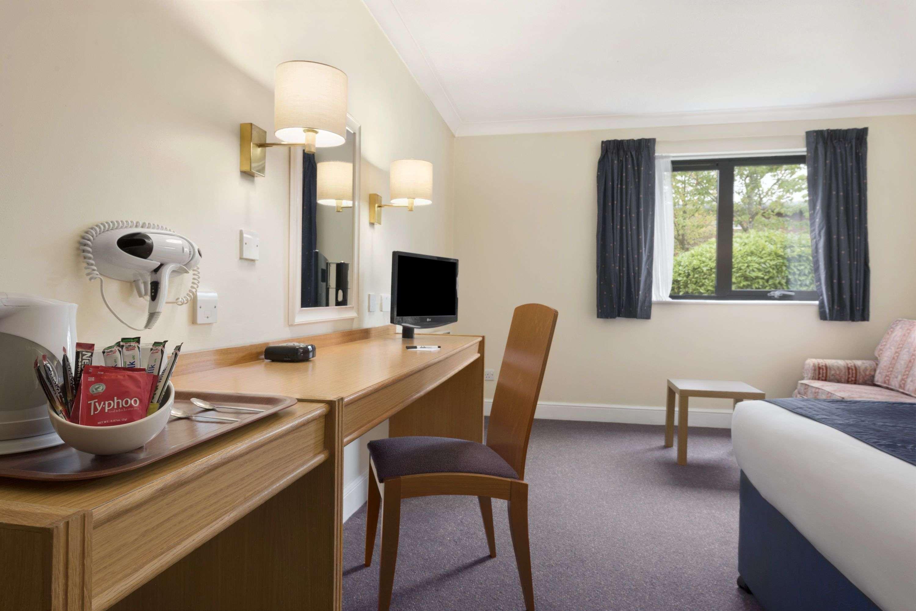 Days Inn Стаффорд Екстер'єр фото
